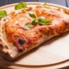 51. Calzone Spezial - aus Rind - mit Sucuk, Schinken und Champignons
